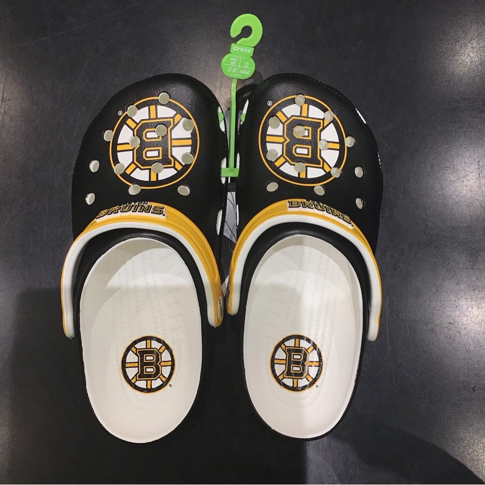 Boston Bruin Crocs!